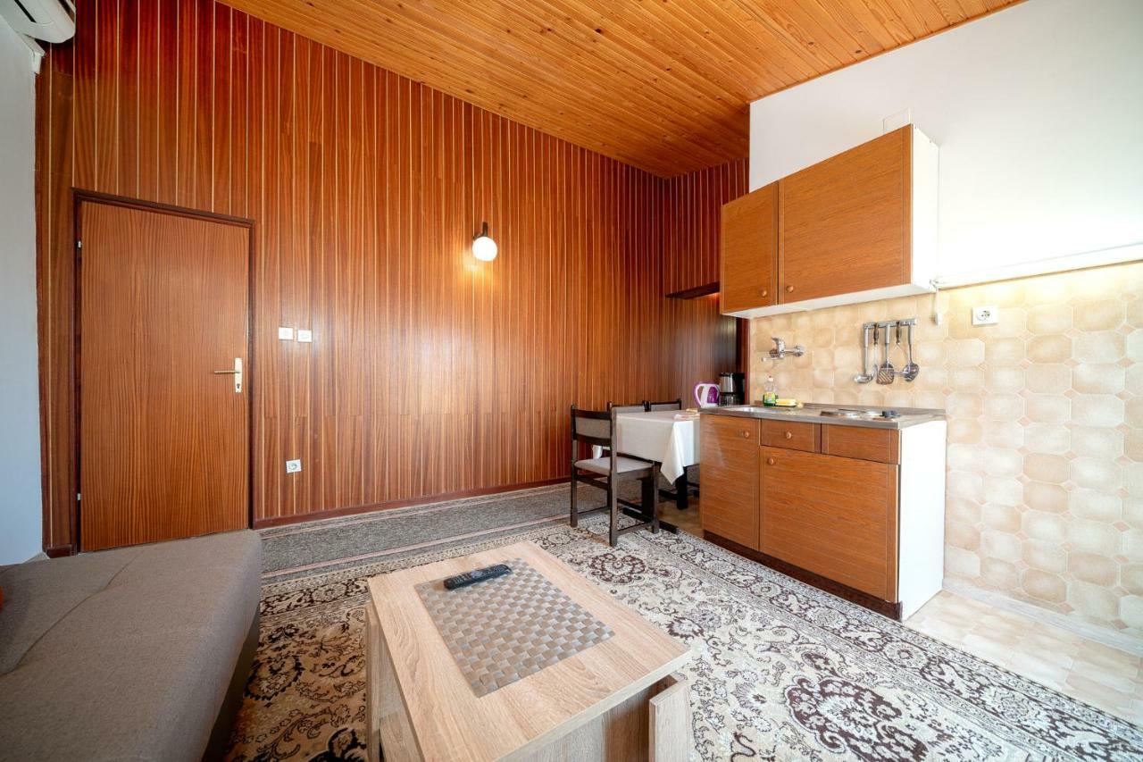 Apartments Klavdija Vodice Eksteriør bilde