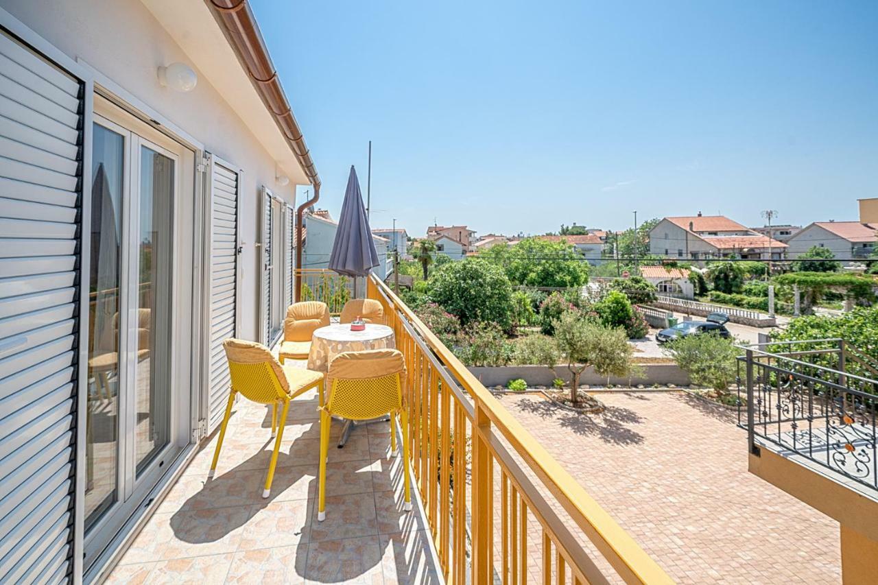 Apartments Klavdija Vodice Eksteriør bilde