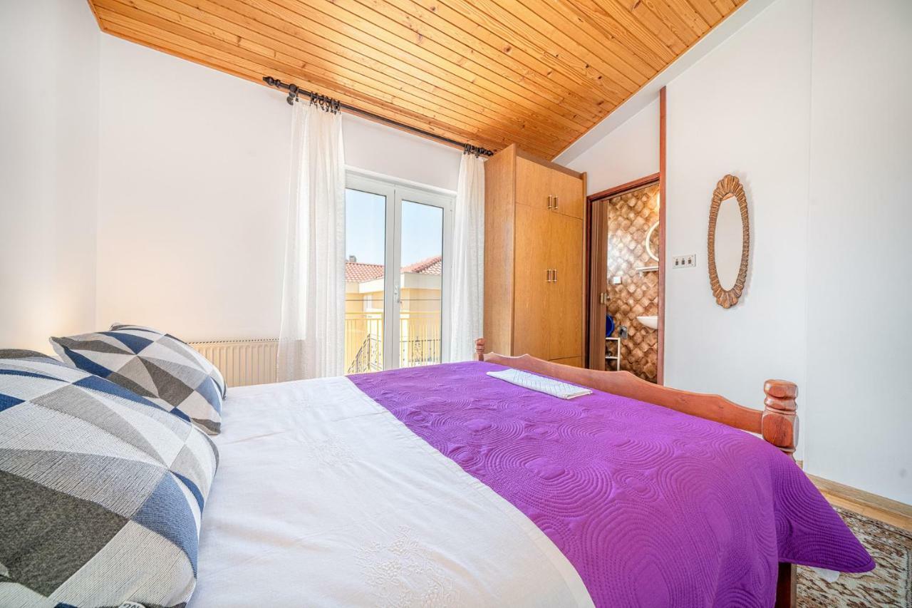Apartments Klavdija Vodice Eksteriør bilde