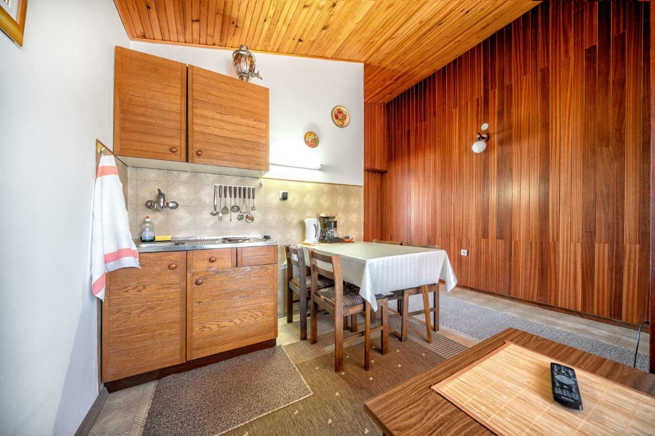 Apartments Klavdija Vodice Eksteriør bilde