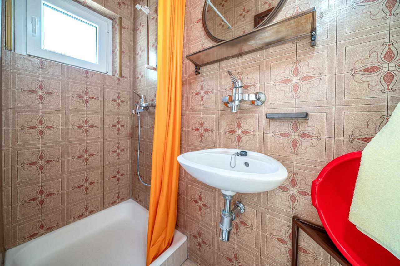 Apartments Klavdija Vodice Eksteriør bilde